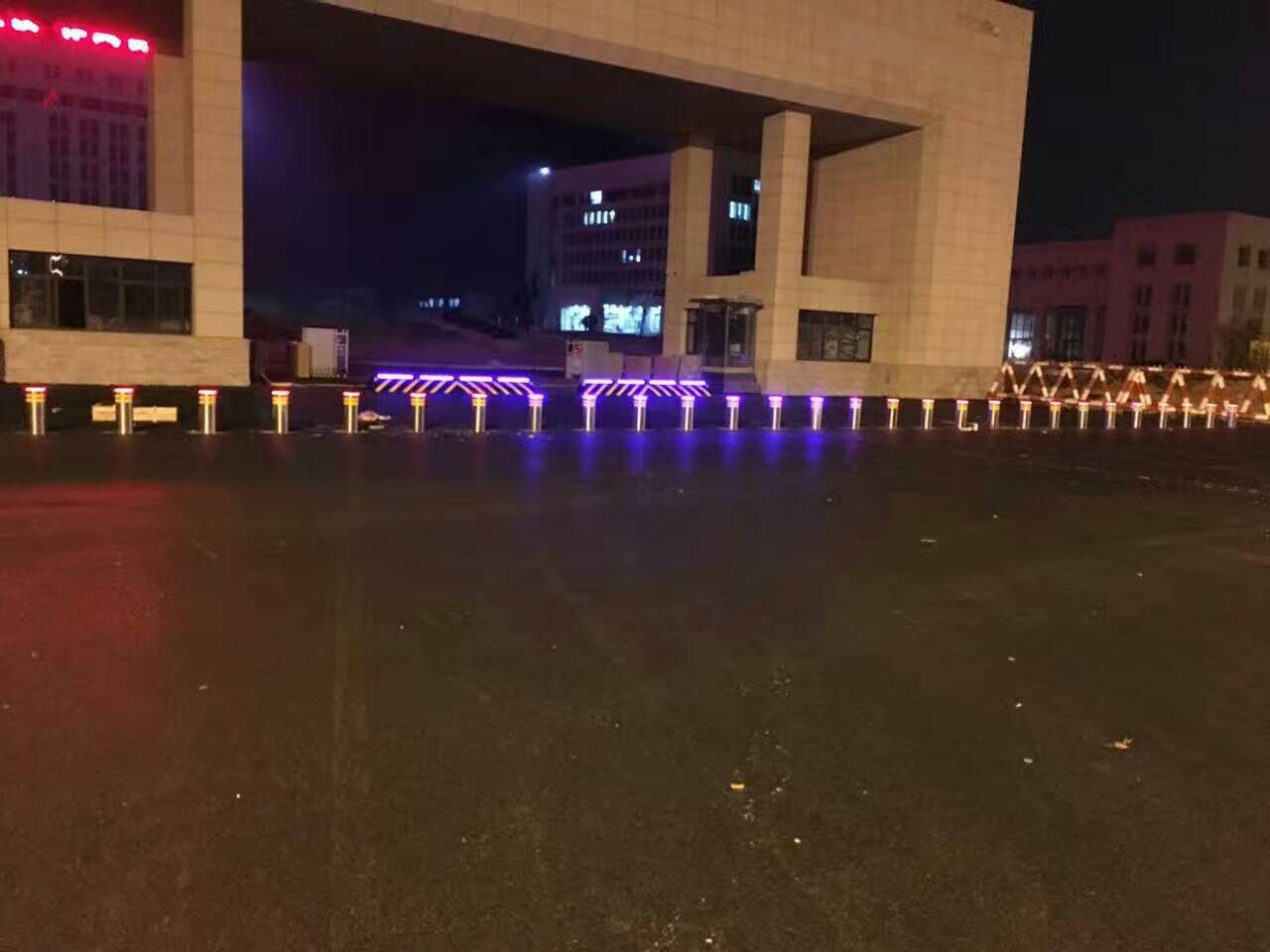 广东省周边升降柱项目案列